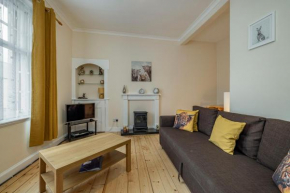 Bright flat in Lauder Centre